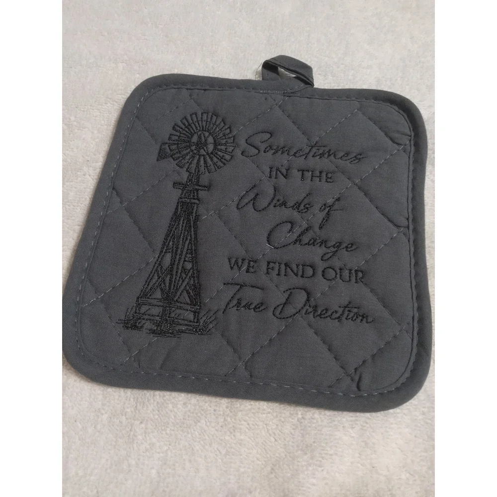 Quilted Pot Holder Farmhouse Windmill‎ Saying 